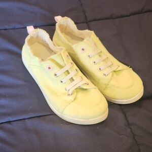 Lime Green Casual Sneakers